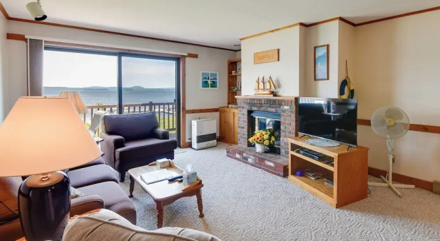 Mtn Views & Pool Access: Lake Memphremagog Condo!, Réserver Hôtel Centre commercial Newport Center États-Unis