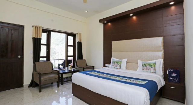 OYO 9329 near Kempty Falls, Rezervovat Hotel Mussoorie Uttarakhand