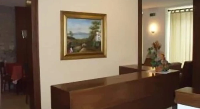 Pensao Lourenco, Rezervovat Hotel Hotely v Beira Alta s parkováním, Parkování