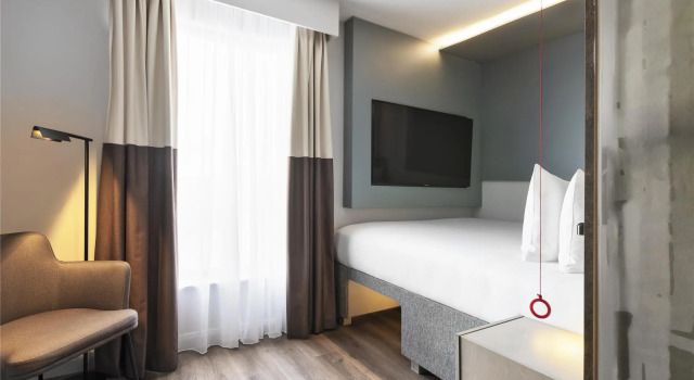 Двухместный номер Standard Spark by Hilton London Romford