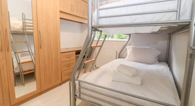 Willoway, Buchen Sie Ferienhaus Llandyfriog South Wales