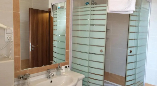 Четырёхместный номер Standard с балконом Balaton Colors Beach Hotel
