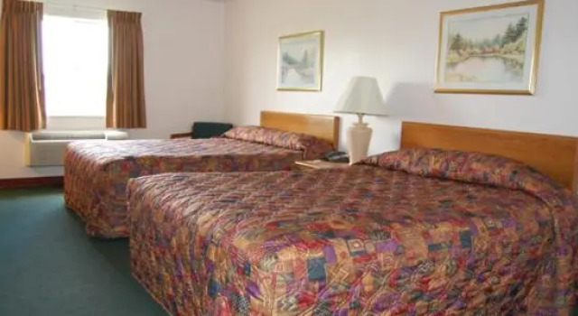 Четырёхместный номер Standard Country Haven Inn