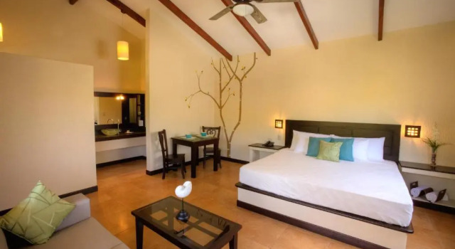 Boca Olas Resort Villas