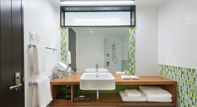 Четырёхместный номер Deluxe Legacy Te Waonui Hotel Franz Josef