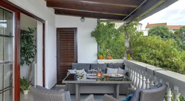 Коттедж Holiday House for 14 Persons with Private Pool near Beach & Pula
