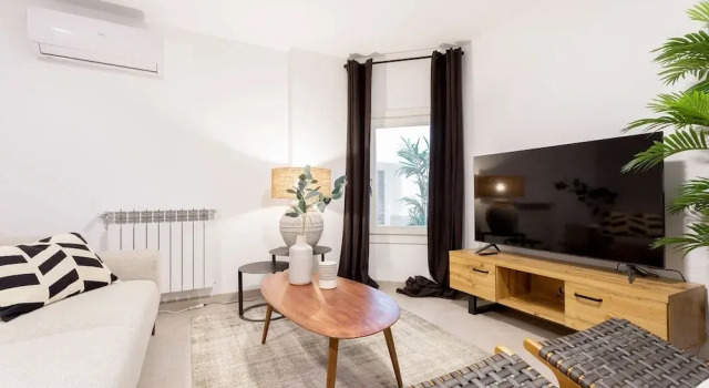 Апартаменты Lovely 2-bedroom Apartment in Exclusive Area of Madrid Madrazo V