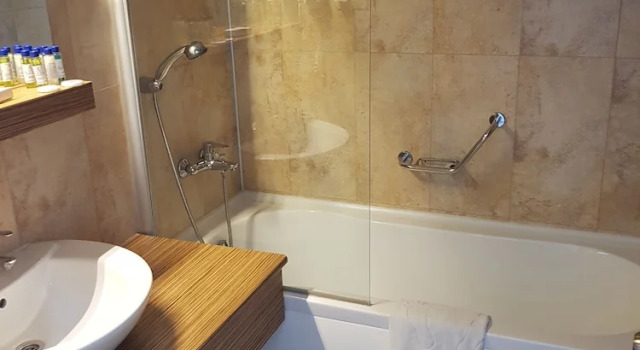 Трёхместный номер Standard с балконом Blue Diamond Alya Hotel