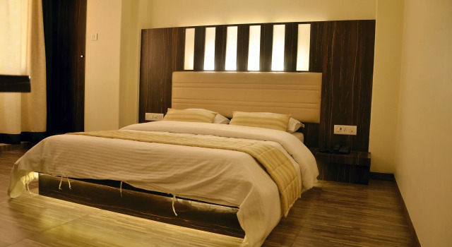Hotel Alka Residency