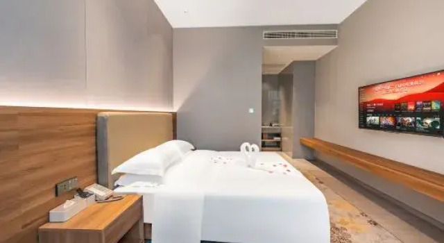 Люкс Deluxe Great View Hotel Of Kunming