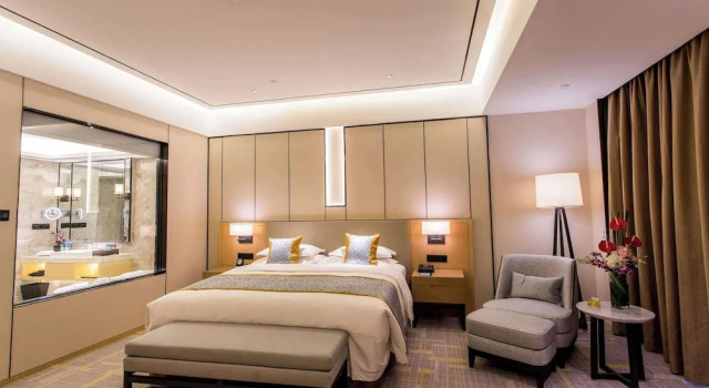 Номер Deluxe Howard Johnson by Wyndham Glory Plaza ChengHai