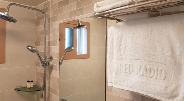 Двухместный номер Standard с балконом и с видом на реку Bed Radio Dongmoon - Hostel