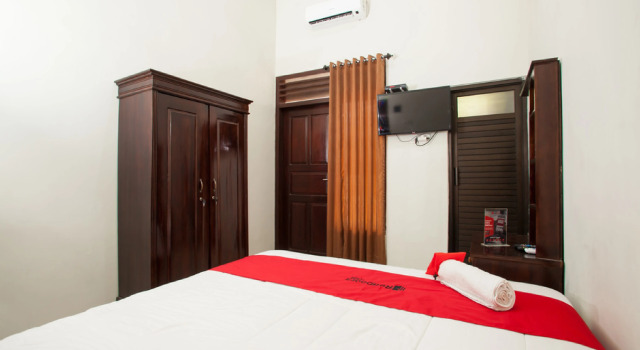 RedDoorz near Banyuwangi Baru Station
