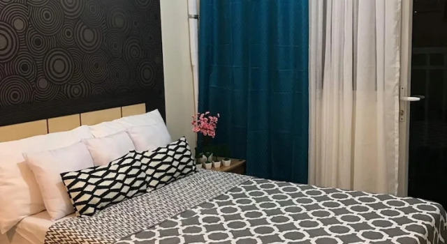 Студия Condo Unit With Balcony in Manila