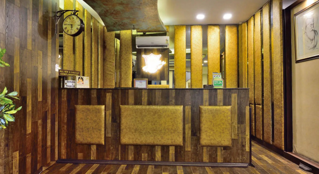 OYO 9761 Hotel Clark Heights, Забронировать Отель Отели Нью-Дели с завтраком, Завтраки