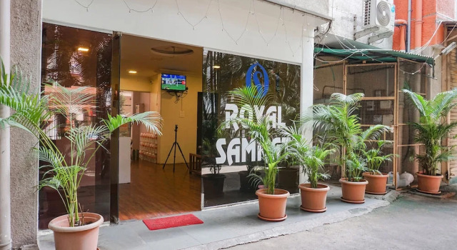 The Royal Samrat Newly renovated, Забронировать Отель Отели штата Махараштры 3 звезды, 3*