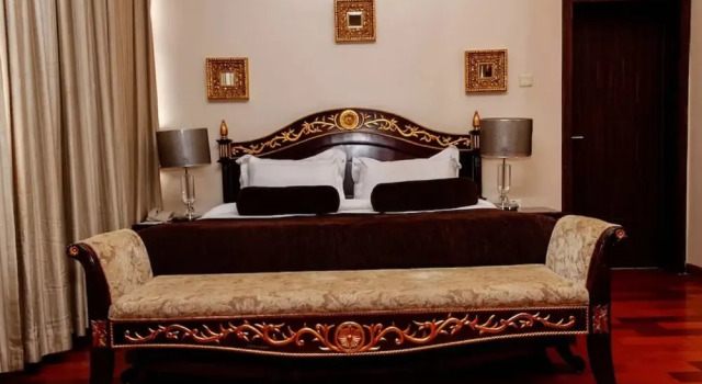 Люкс Presidential Owu Crown Hotel Ibadan