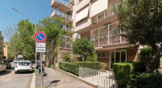 Piazza Bologna Terrace Apartment With Parking, Забронировать Апартаменты/квартира Отели Рима с парковкой, рядом с Станция метро Tiburtina, Парковка