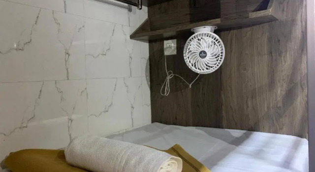 Кровать в общем номере (мужской номер) Neenava Dormitory Asalpha
