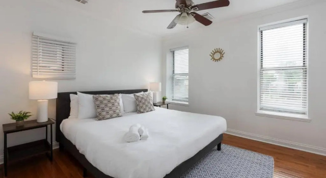 Trendy 3br Tiffany Retreat, Book Hotel Saint Louis Missouri