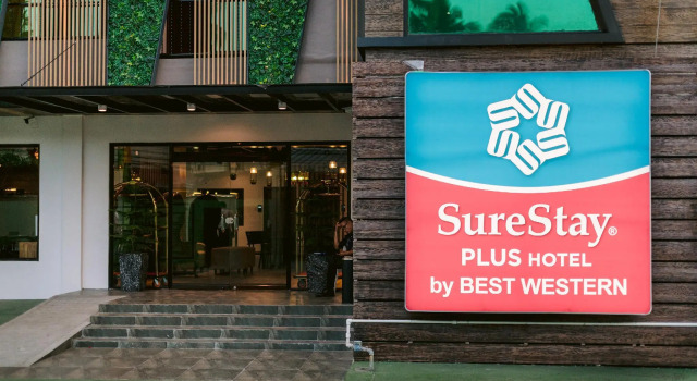 Номер Superior SureStay Plus Hotel by Best Western AC LUXE Angeles City