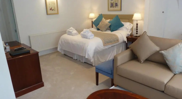 Двухместный семейный люкс Deluxe Cameron House