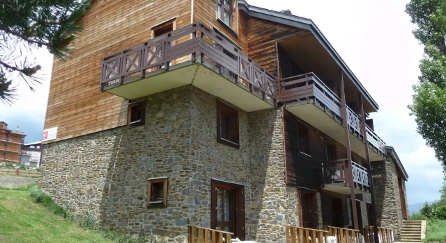 VVF Résidence Les Angles Pyrénées, Rezerwuj Ośrodek wypoczynkowy Les Angles Pyrénées-Orientales