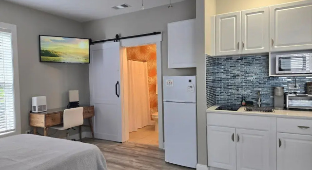 Апартаменты Mini Oasis Studio 10 Min to All Myrtle Beach