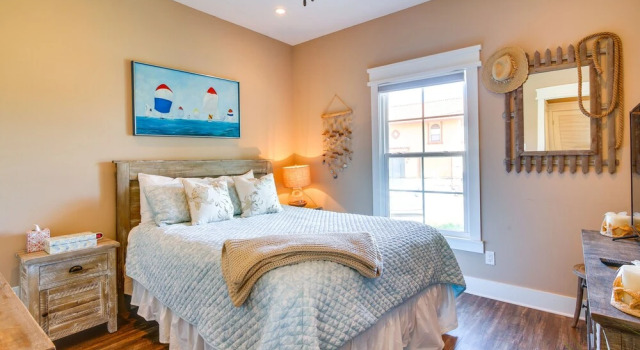 Waterfront Port Isabel Home w/ Private Boat Dock!, Забронировать Дом для отпуска Порт-Изабель Rio Grande Valley