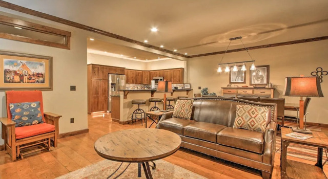 Red Lodge Townhome w/ Private Hot Tub & Mtn Views!