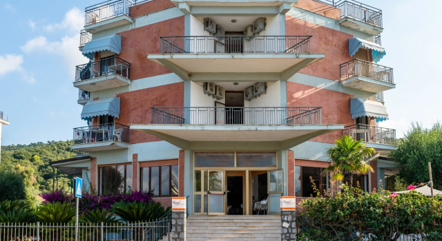 Hotel Royal