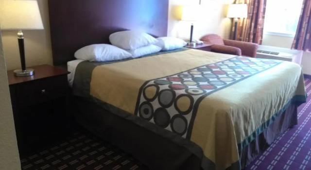 Номер Standard Super 8 by Wyndham Kerrville TX