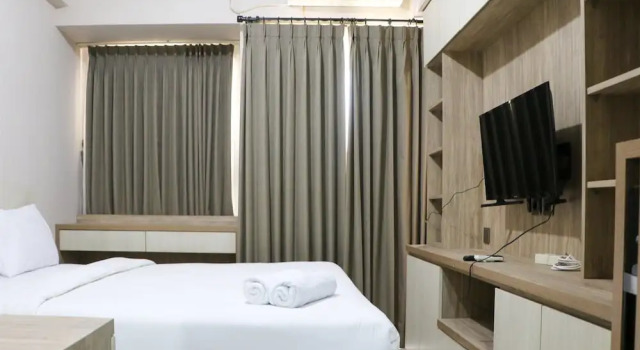 Студия Elegant And Nice Studio Room At Citra Living Apartment