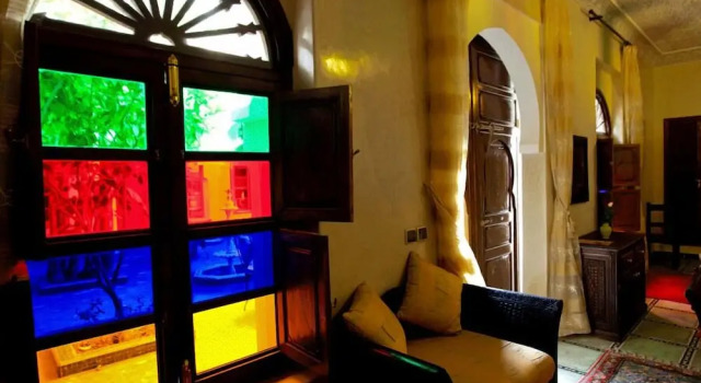 Camera Standard Riad Tidar by Phoenix