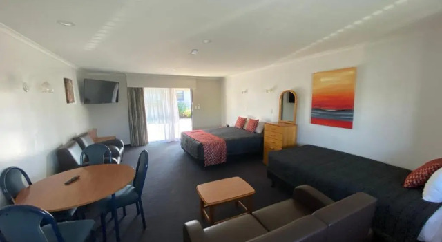 Студия Grove Park Motor Lodge