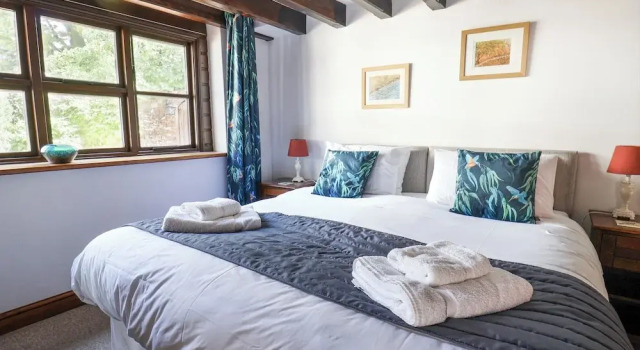 Coach Cottage, Varaa Lomakoti Mökit kohteessa Merseyside, Mökki