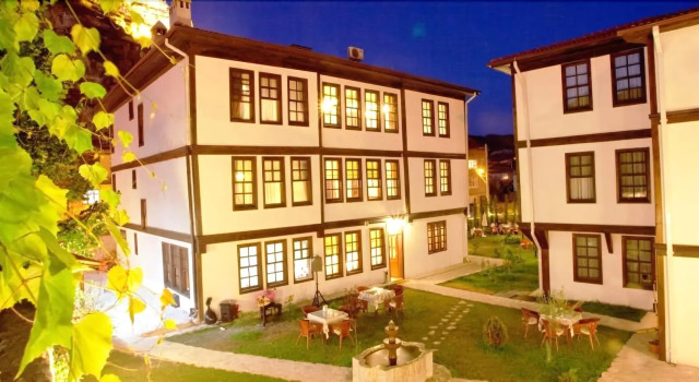 Ugurlu Konaklari