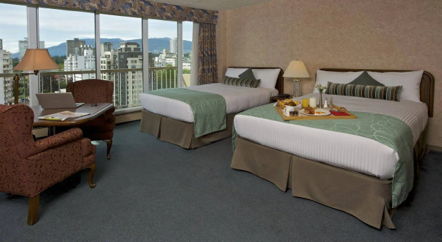 Coast Plaza Hotel and Suites