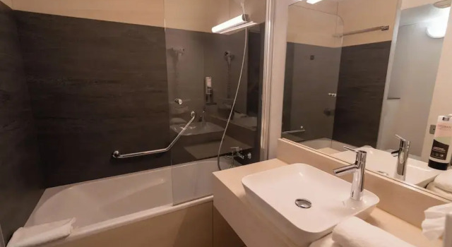 Номер Superior Logis Hotel LEmbarcadère