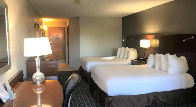 Номер Standard SureStay Plus Hotel by Best Western Greenwood