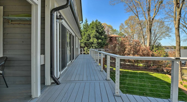 Коттедж Riviera Paradise W/ Private Dock! 4 Bedroom Home by RedAwning