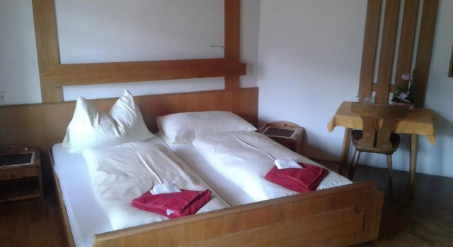 Gasthof Laggner, Rezerwuj Hotel Hotele w Karyntia z parkingiem, Parking