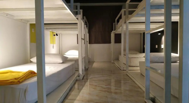 Кровать в общем номере Unity Hostel