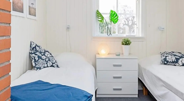 4 Person Holiday Home in Farjestaden, Varaa Lomakoti Mökit kohteessa Småland, Mökki