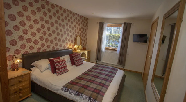 Old Pines Hotel And Restaurant, Buchen Sie Hotel Hotels in Schottland mit Parkplatz, Parkplätze