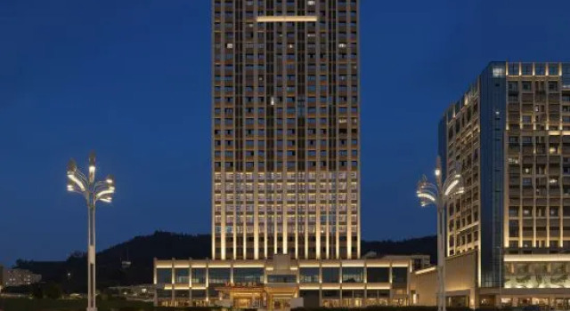 Vienna Hotel DaZhou South City Outlets, Prenota Hotel Dazhou Sichuan
