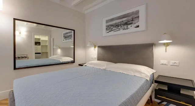 TAILOR HOUSE B&B, Забронировать Отель «постель и завтрак» Отели Флоренции с парковкой, рядом с Площадь Кафедрального собора, Парковка