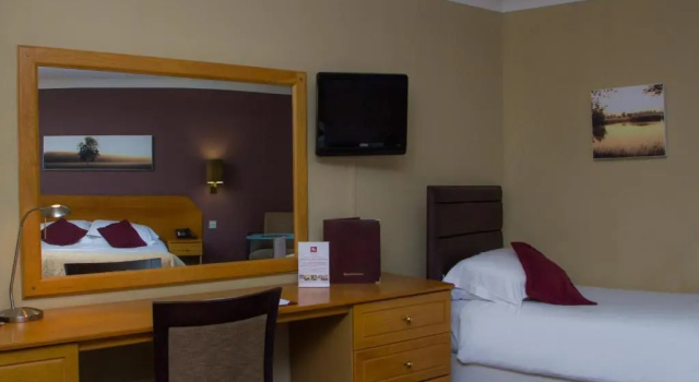 Семейный номер Deluxe The Essex Golf & Country Club Hotel