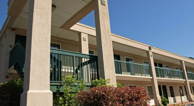 Clarion Inn Columbia Airport, Забронировать Отель Отели Южной Каролины с завтраком, Завтраки
