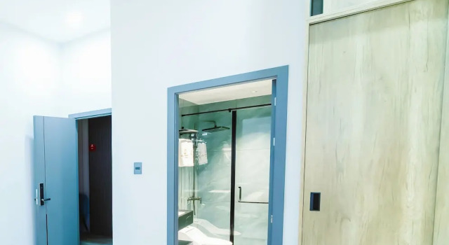Номер Deluxe Golden Sun 6 Hotel - Near Tan Son Nhat Airport